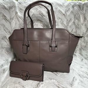 Coach Taylor Leather Alexis Carry-All with Matching Wallet. Putty Color F25205